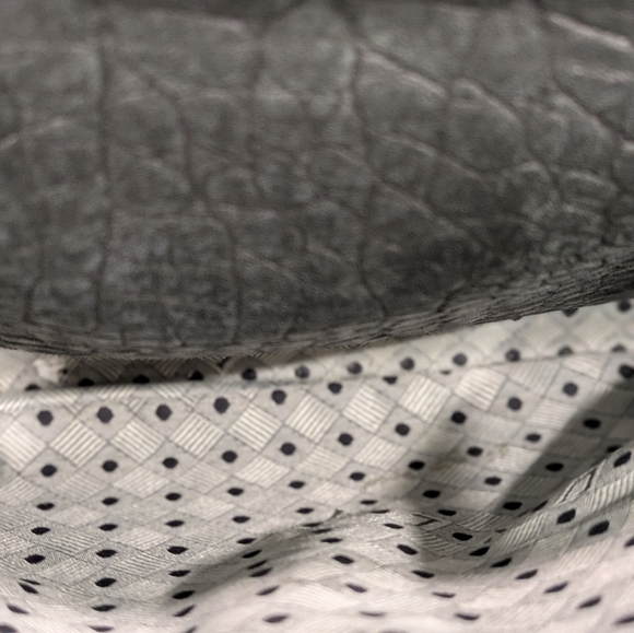 Furla Guggenheim Shoulder Bag in Black Leather Embossed as Crocodile - Picture 6 of 12